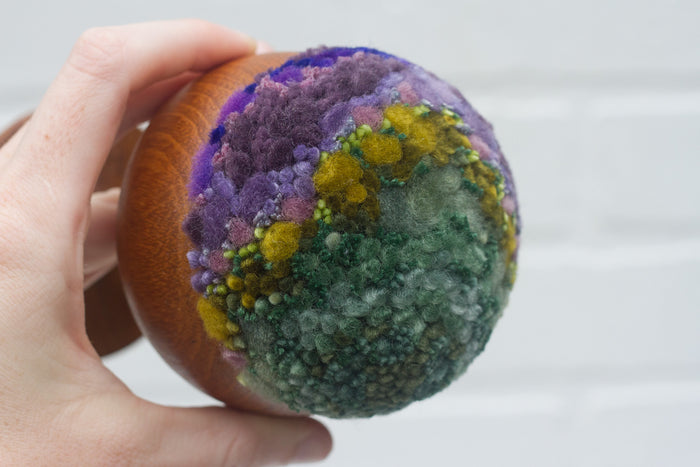 "Float" Puff in Vintage Teak Coupe | Green + Purple