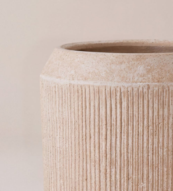 Kubo Cream Ceramic Planter